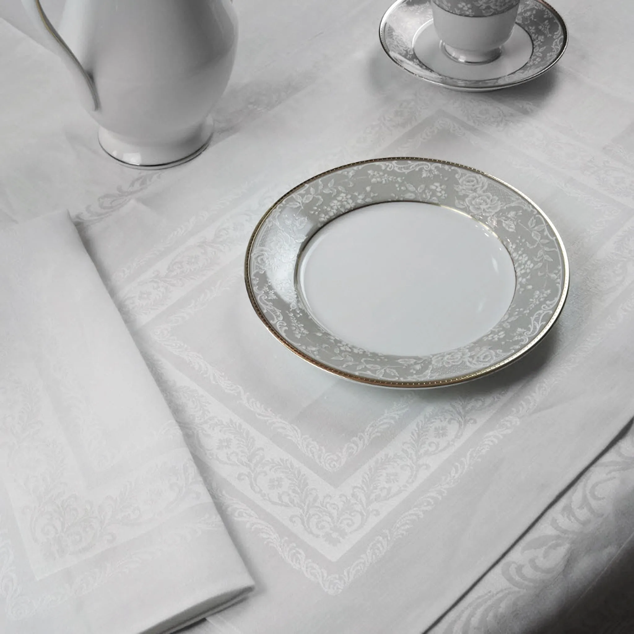 Fine Scroll Double Damask Irish Linen Placemat