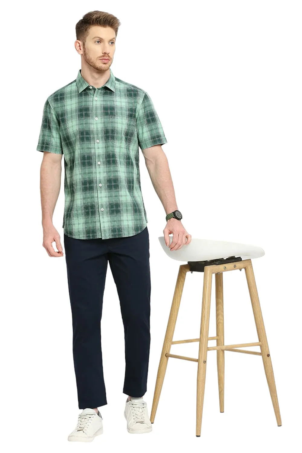 Slim Fit Cotton Herringbone Twill Checks Halfsleeves Shirt