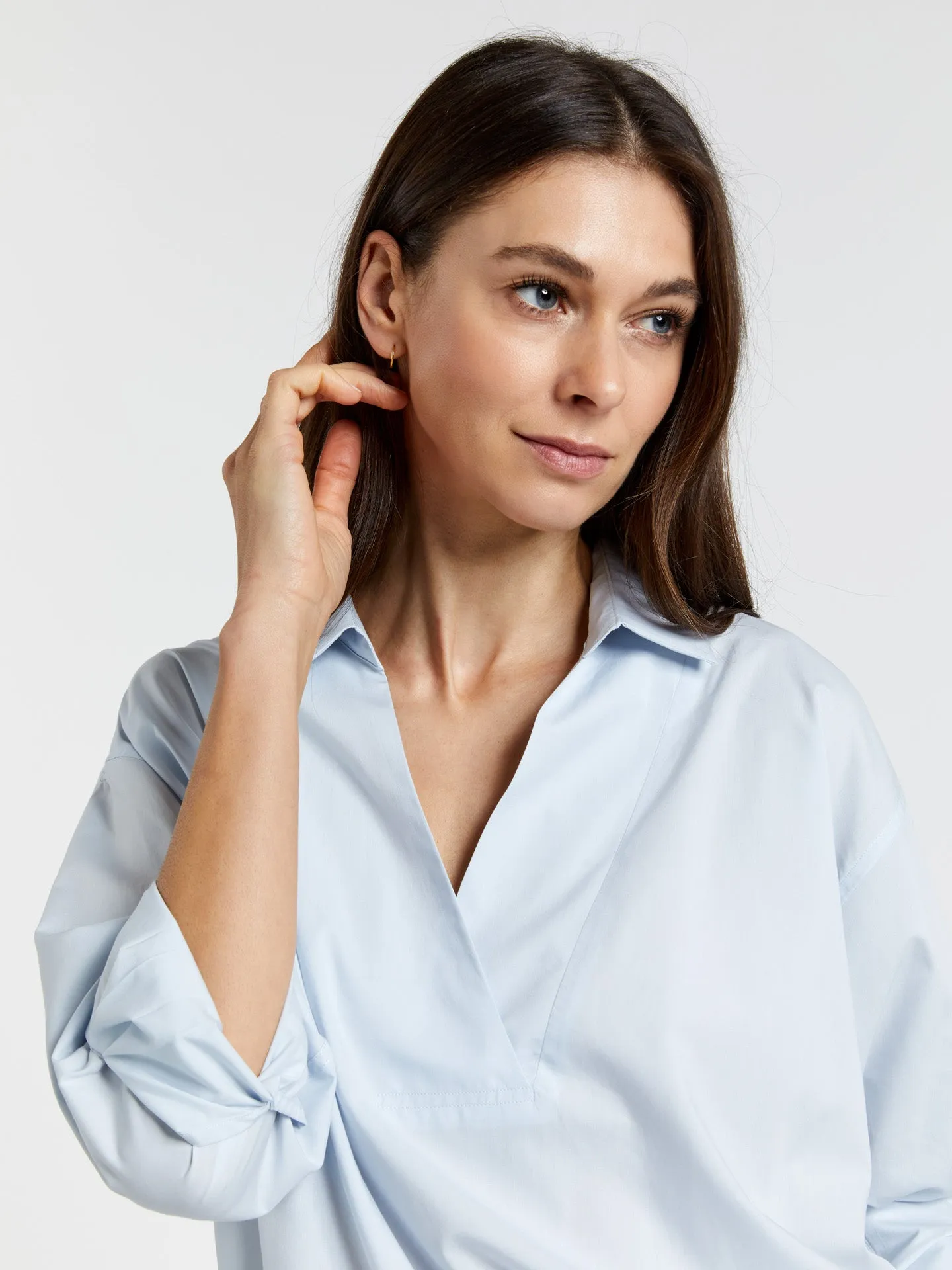 V shape placket shirt