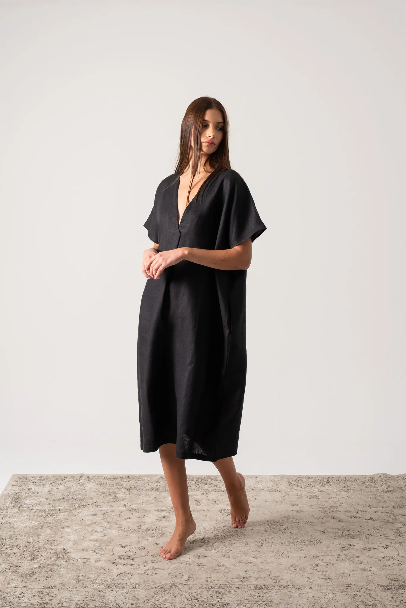 Vacanza Linen Kaftan Black