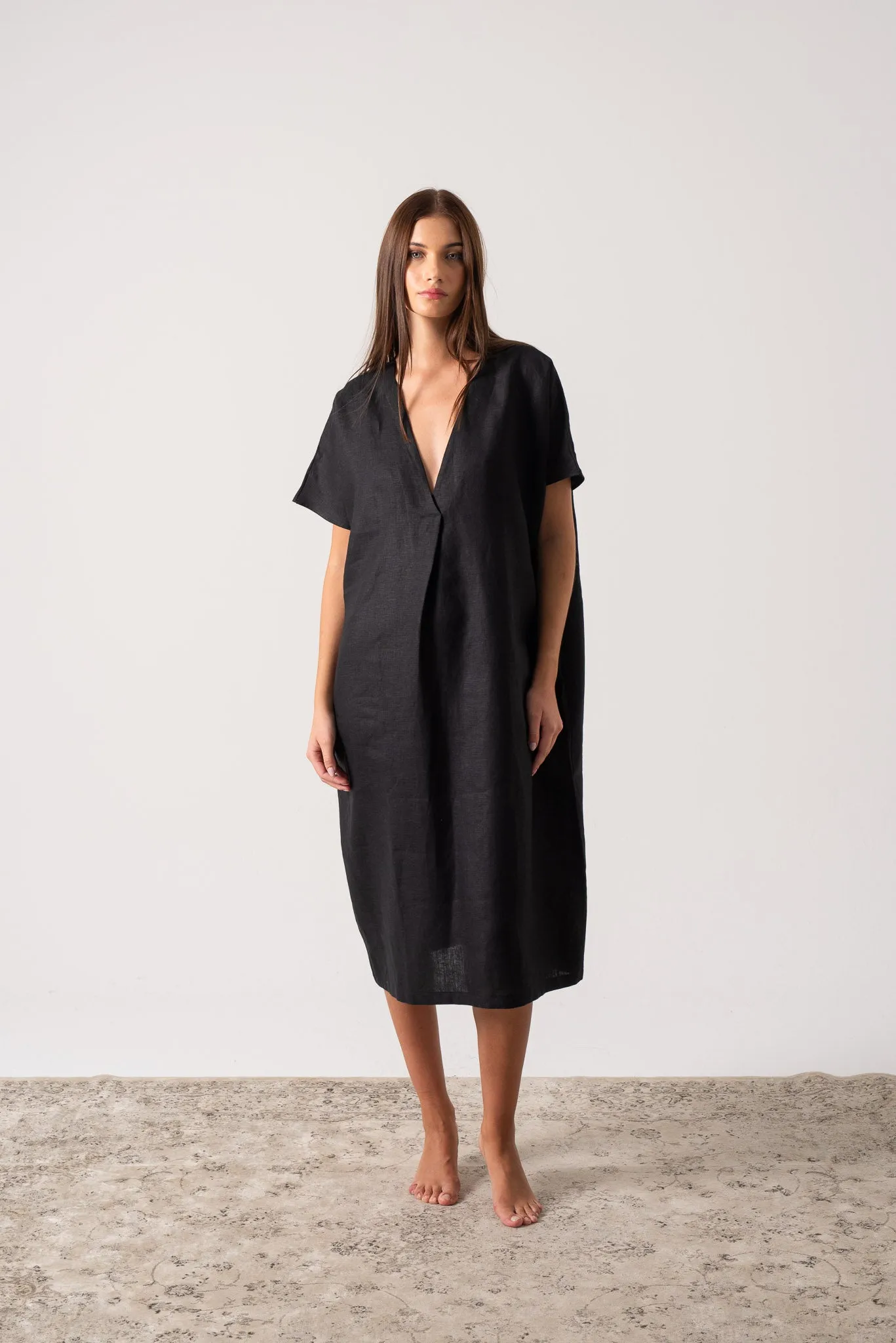 Vacanza Linen Kaftan Black