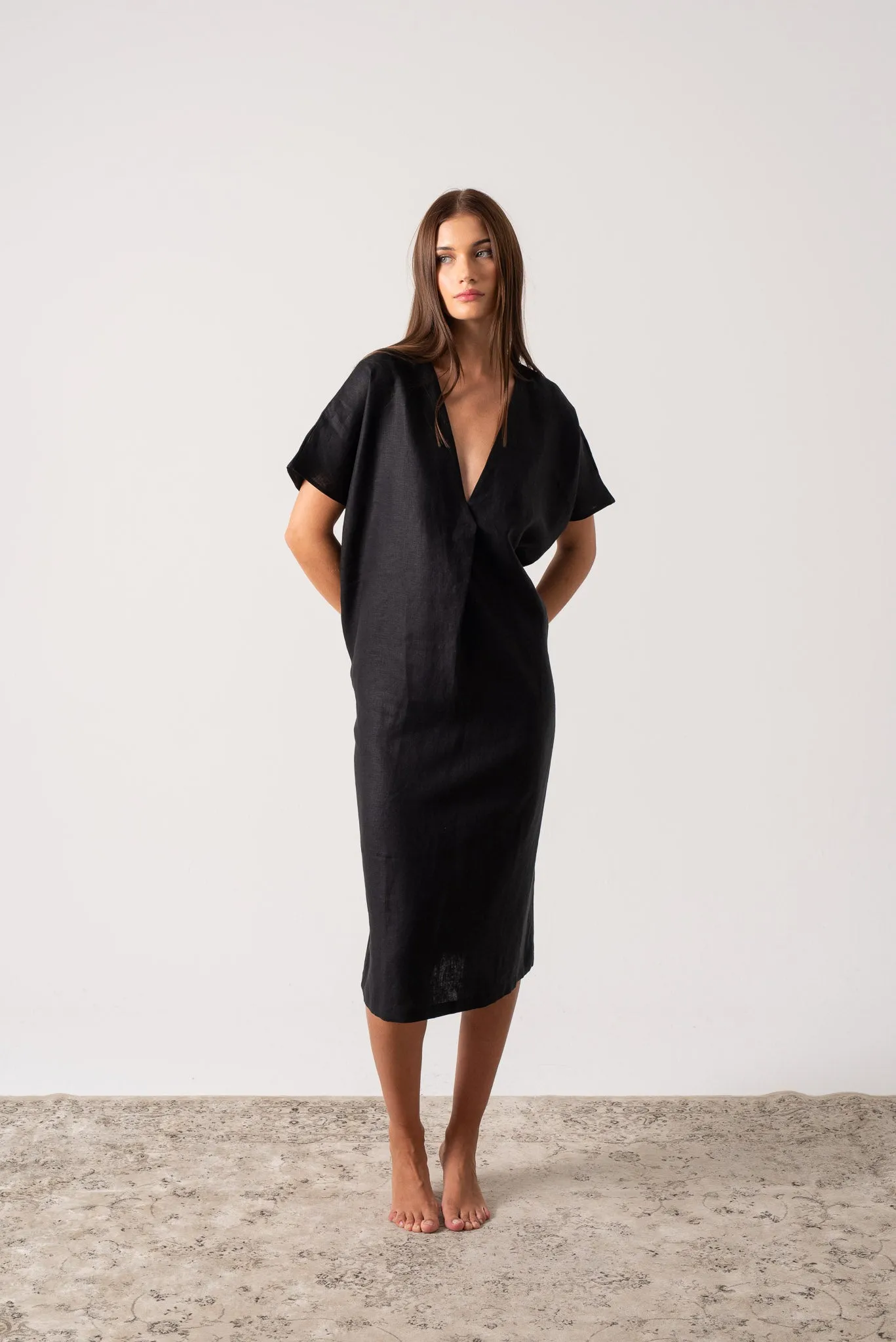 Vacanza Linen Kaftan Black